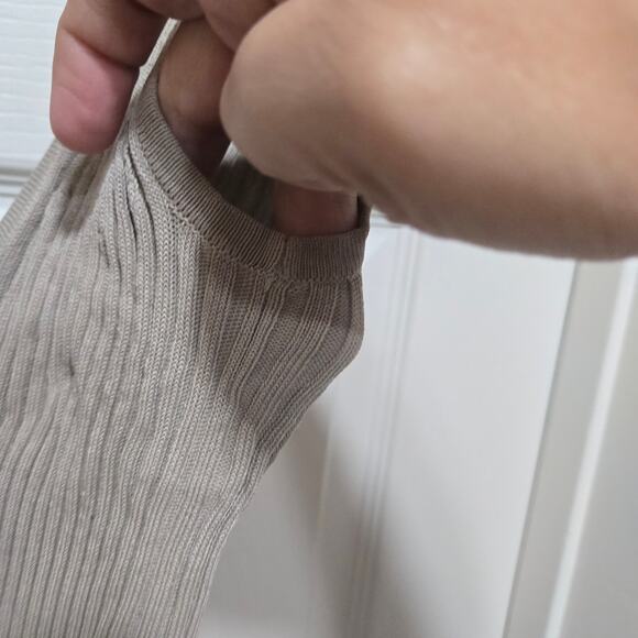 Boden XS Ribbed Scoop Neck Tank Top Beige Taupe Knit Stretch Minimalist Y2K - Picture 7 of 9